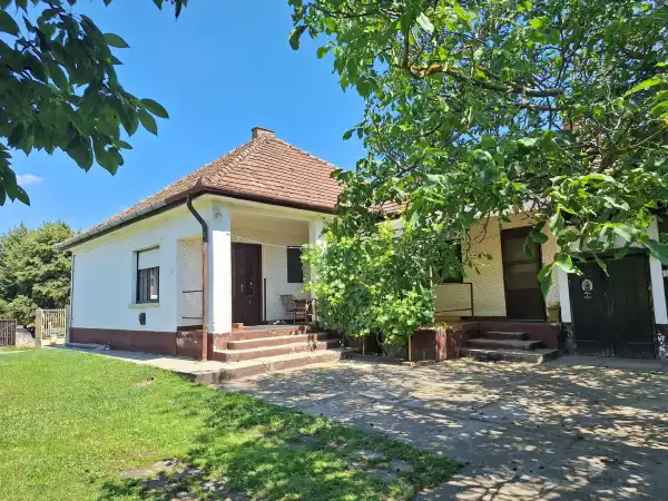 Eladó családi ház, Tököl 3 szoba 100 m² 67.9 M Ft