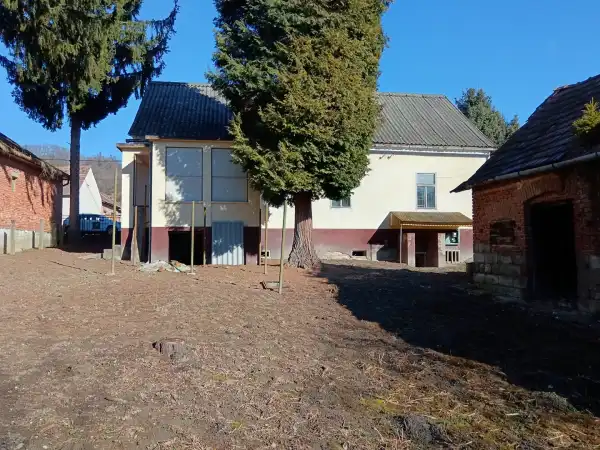 Eladó családi ház, Tornyiszentmiklós 4 szoba 120 m² 12.5 M Ft