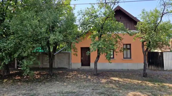 Eladó családi ház, Tótkomlós 3 szoba 120 m² 10.5 M Ft