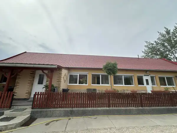 Eladó családi ház, Uszód 4 szoba 130 m² 42.9 M Ft