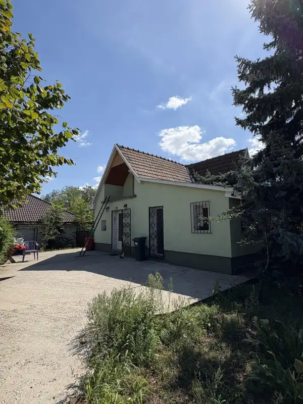 Eladó családi ház, Vác 2 szoba 42 m² 36 M Ft