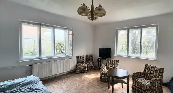 Eladó családi ház, Vác 4 szoba 177 m² 64.9 M Ft