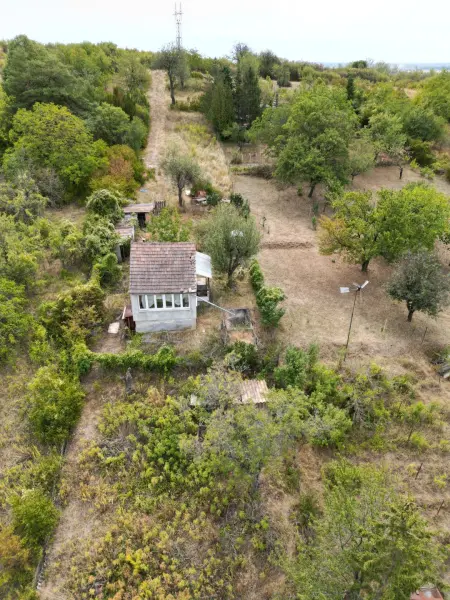 eladó családi ház, Vác