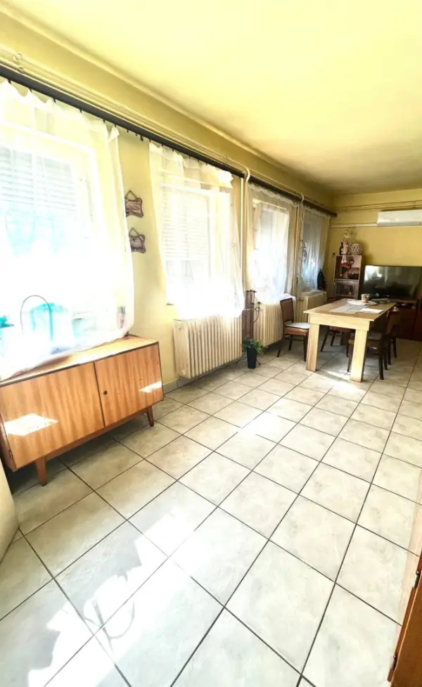 Eladó családi ház, Vác 2+1 szoba 80 m² 110 M Ft