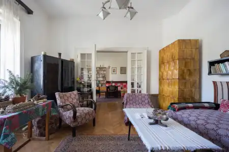 eladó családi ház, Vác