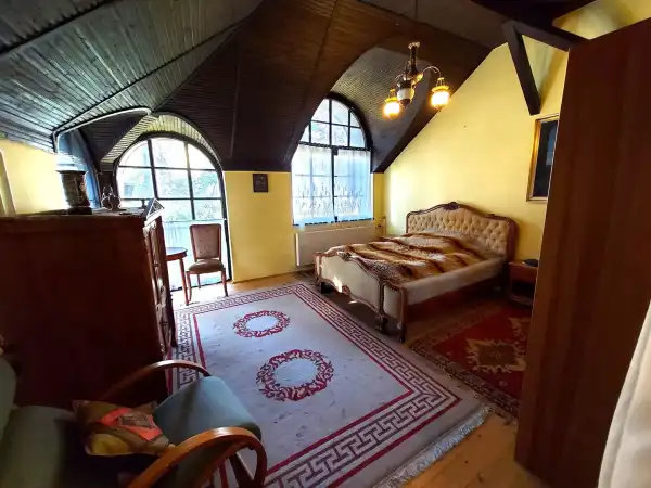 Eladó családi ház, Vác 4+1 szoba 200 m² 160 M Ft