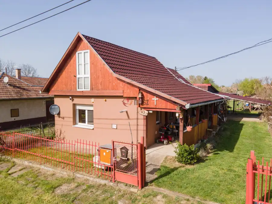 eladó családi ház, Vámosmikola