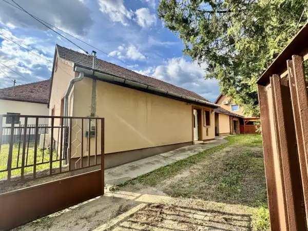 Eladó családi ház, Veresegyház 4 szoba 104 m² 51.9 M Ft