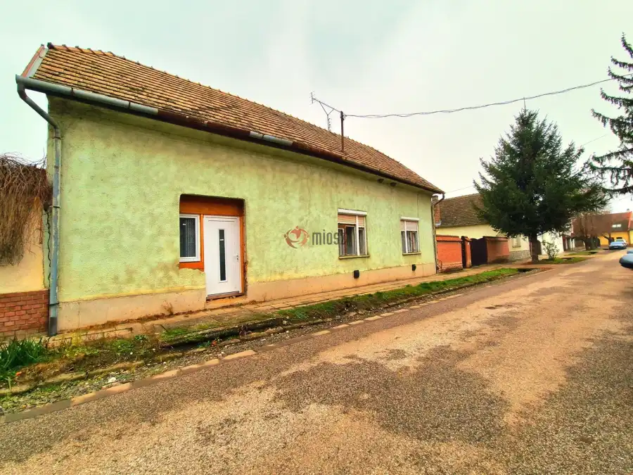 eladó családi ház, Verőce