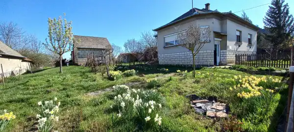 Eladó családi ház, Vértesacsa 4 szoba 110 m² 45.9 M Ft