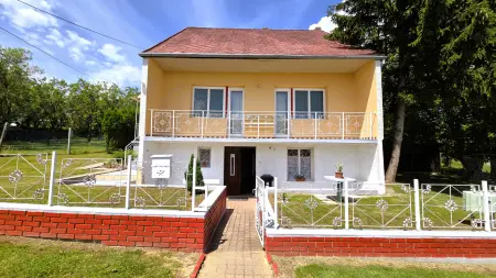 eladó családi ház, Vonyarcvashegy