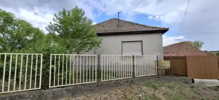 eladó családi ház, Zagyvaszántó