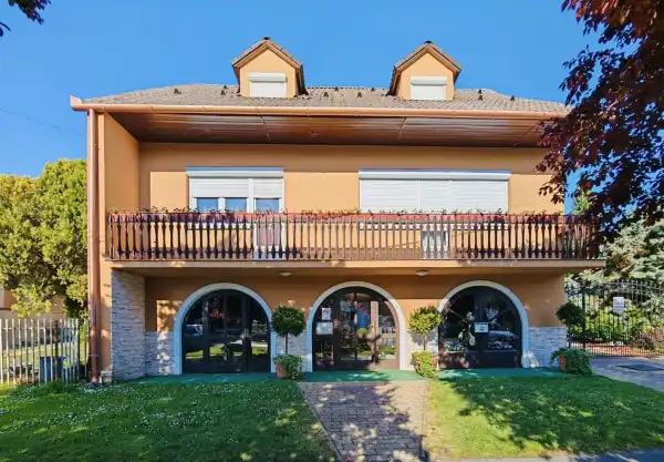Eladó családi ház, Zalakomár 4 szoba 230 m² 77 M Ft