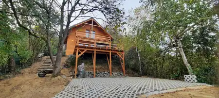 eladó családi ház, Zebegény