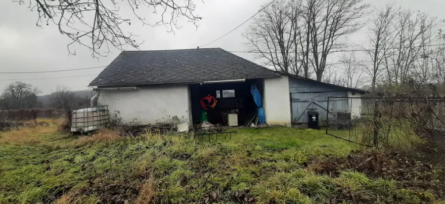eladó családi ház, Zsujta