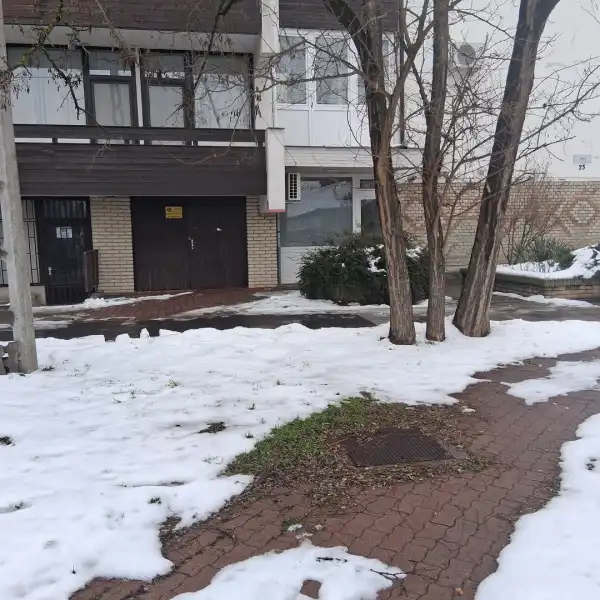 Eladó garázs, Békéscsaba 17 m² 7.99 M Ft