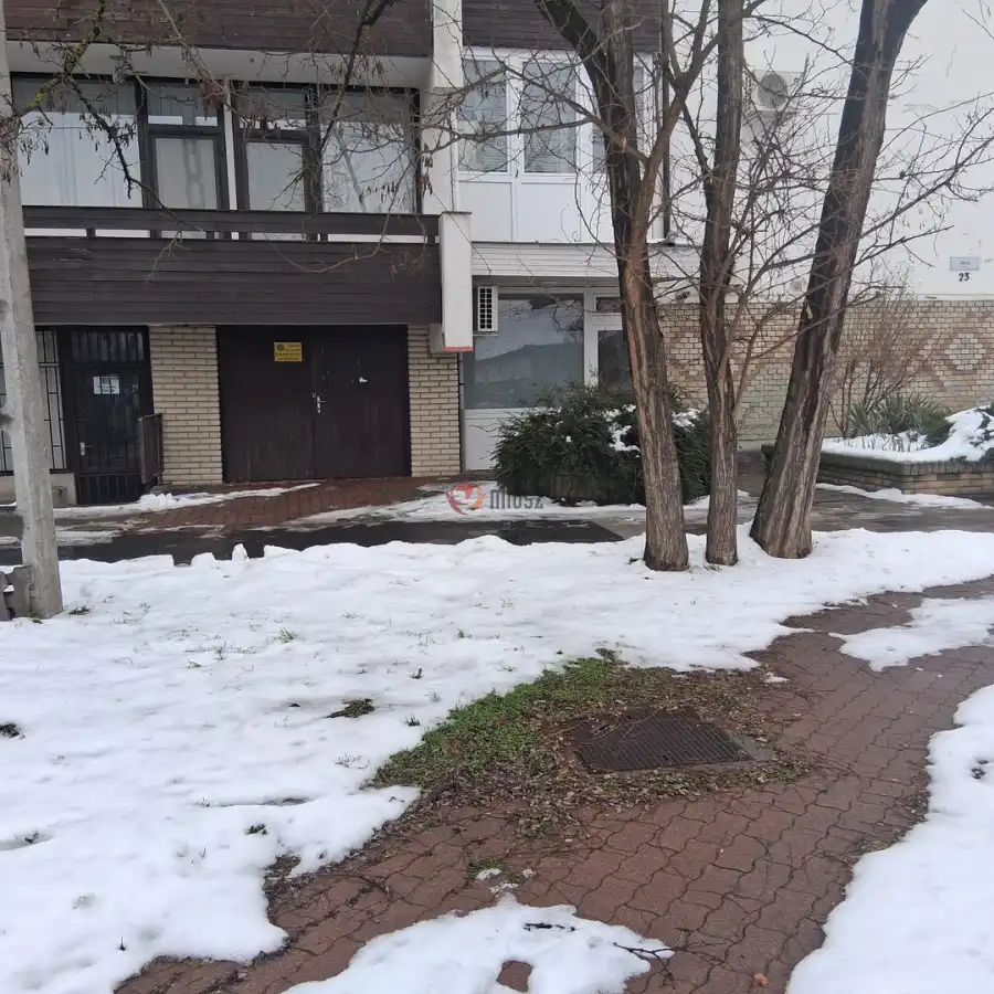 eladó garázs, Békéscsaba