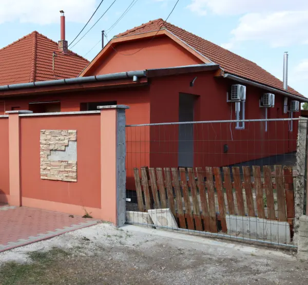 Eladó házrész, Albertirsa 2 szoba 56 m² 55.9 M Ft