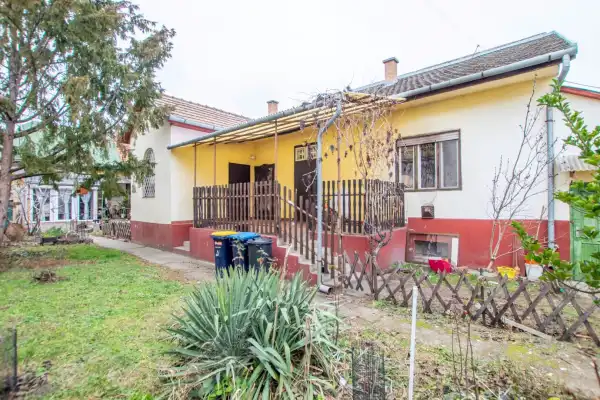 Eladó házrész, Budapest, XVIII. kerület 2 szoba 85 m² 49.99 M Ft