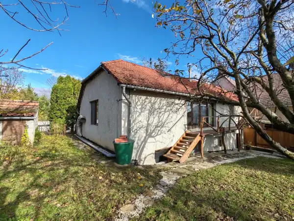 Eladó házrész, Hévíz 3 szoba 161 m² 59.5 M Ft