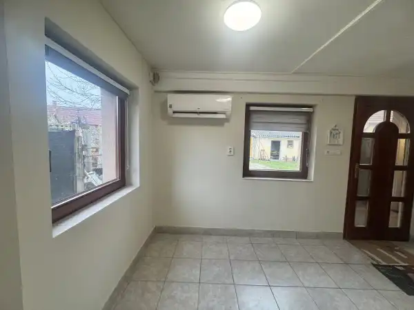 Eladó házrész, Kiskunfélegyháza 1 szoba 42 m² 21 M Ft
