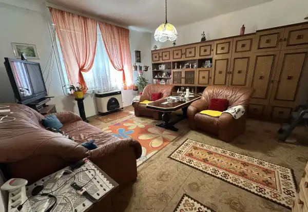 Eladó házrész, Szeged 2 szoba 65 m² 54.9 M Ft