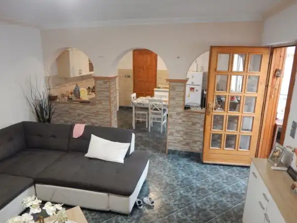 Eladó házrész, Tapolca 1 szoba 50 m² 49 M Ft