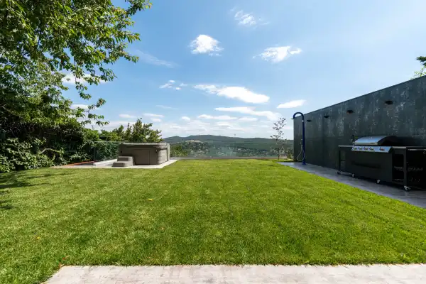 Eladó ikerház, Budapest, II. kerület 6 szoba 180 m² 555 M Ft