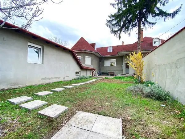 Eladó ikerház, Budapest, XX. kerület 6 szoba 252 m² 99.99 M Ft