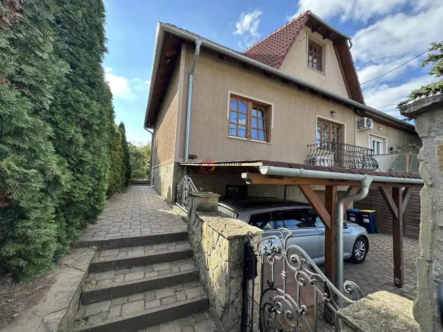 eladó ikerház, Budapest, XXI. kerület