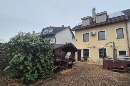 eladó ikerház, Debrecen
