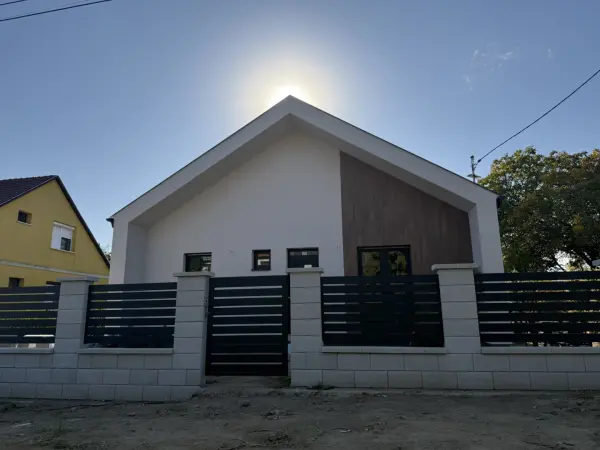Eladó ikerház, Gödöllő 4 szoba 115 m² 134 M Ft