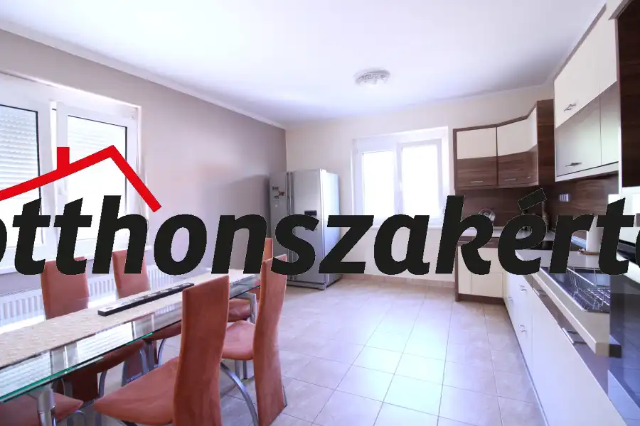 eladó ikerház, Kistarcsa