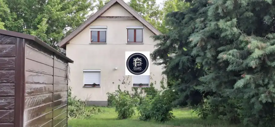 eladó ikerház, Lőrinci