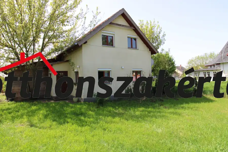 eladó ikerház, Lőrinci