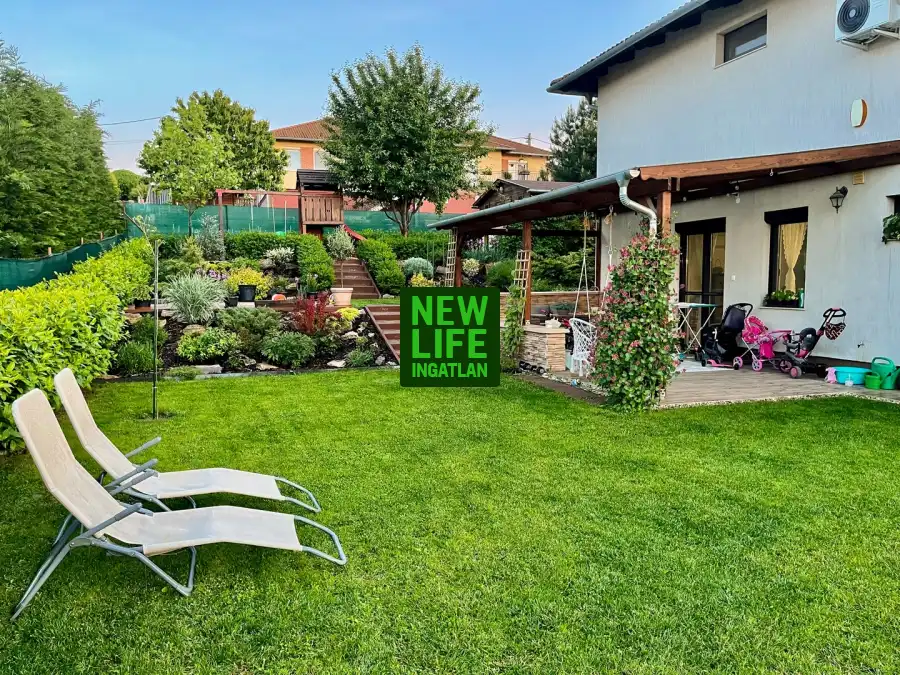 eladó ikerház, Pécel