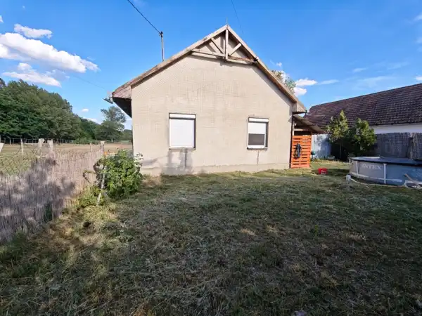 Eladó ikerház, Táborfalva 2+1 szoba 62 m² 42.5 M Ft
