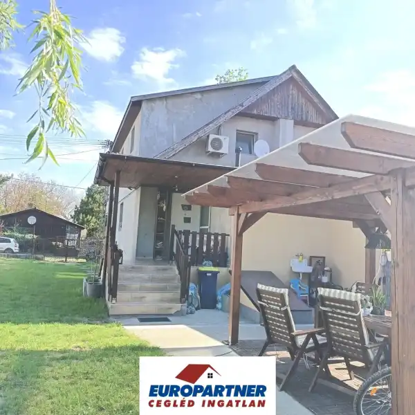 Eladó ikerház, Tápiószentmárton 2 szoba 62 m² 29.9 M Ft