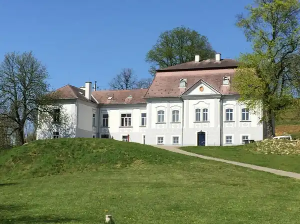 Eladó kastély, Legénd 9 szoba 510 m² 760 M Ft
