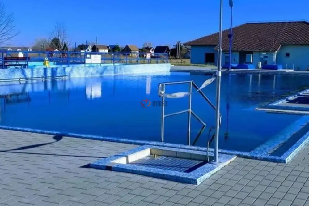 Pest megye - Tóalmás