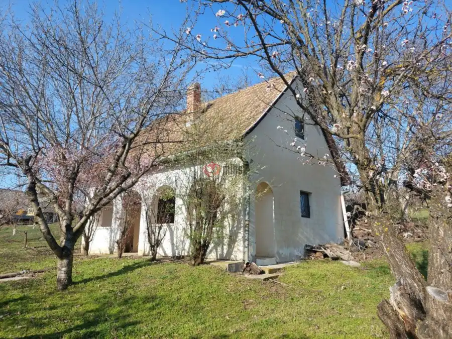 eladó nyaraló, Balatonendréd