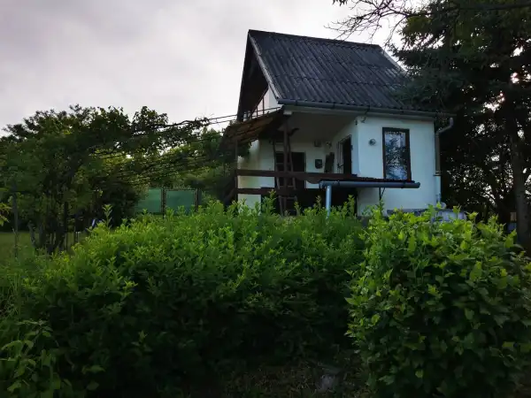 Eladó nyaraló, Eger 2 szoba 20 m² 6.9 M Ft