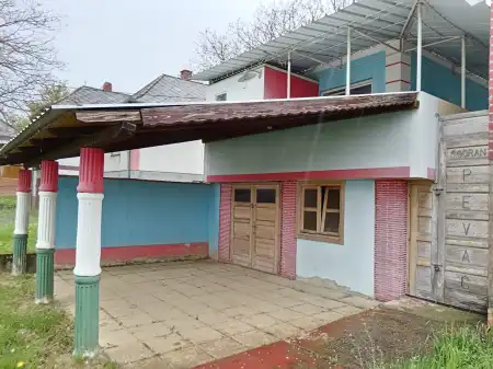 eladó nyaraló, Molnári