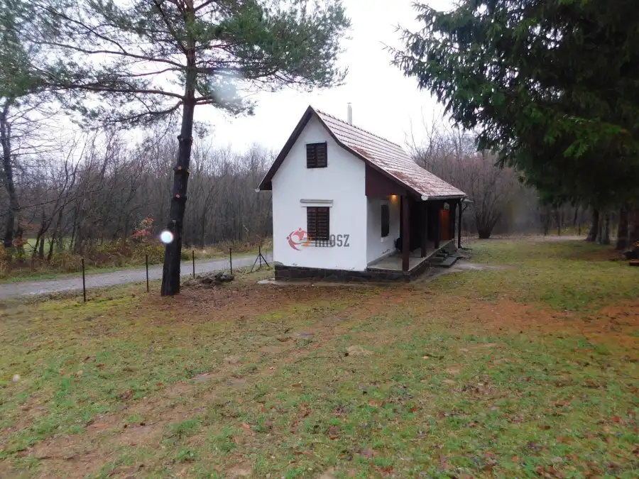 eladó nyaraló, Parád