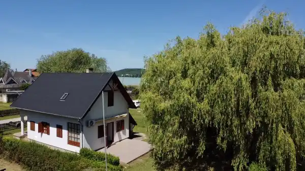 Eladó nyaraló, Szántód 5 szoba 115 m² 269 M Ft