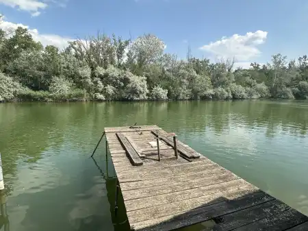 eladó nyaraló, Szigetszentmiklós