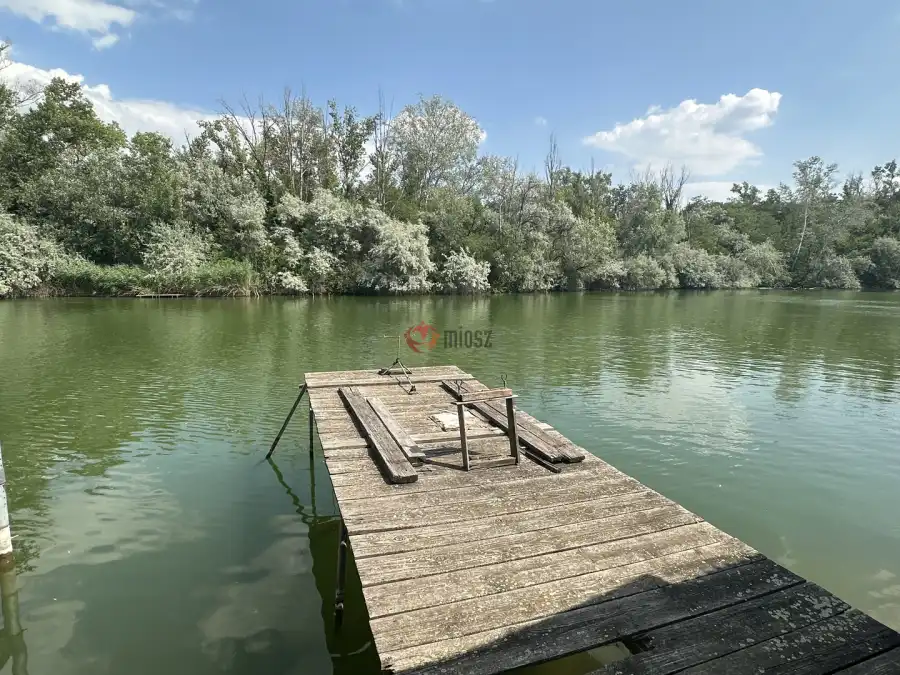 eladó nyaraló, Szigetszentmiklós