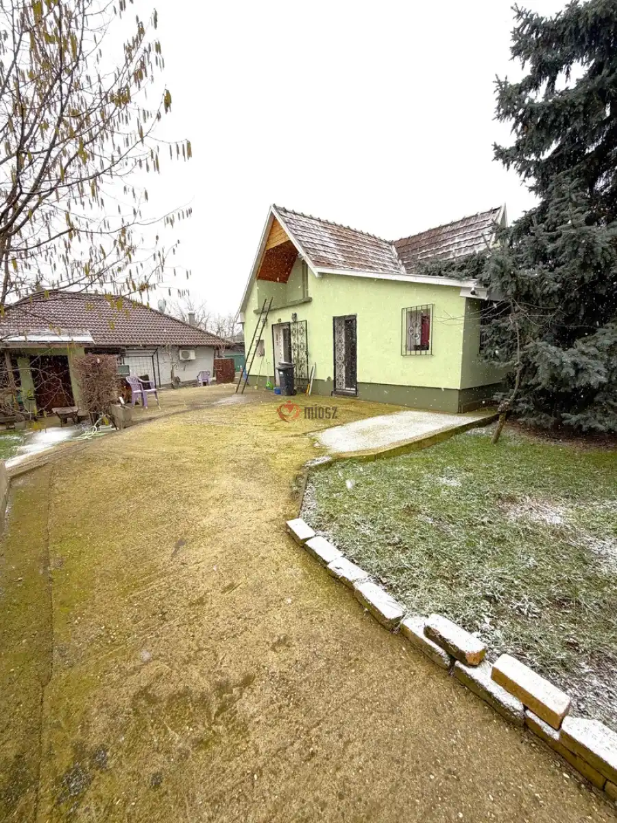 eladó nyaraló, Vác