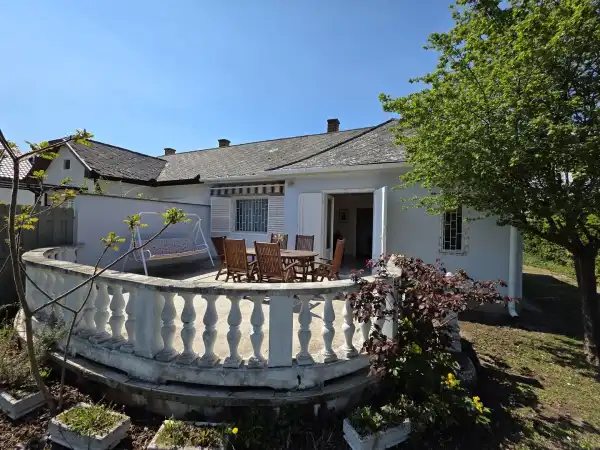 Eladó nyaraló, Zamárdi 3+2 szoba 99 m² 139 M Ft