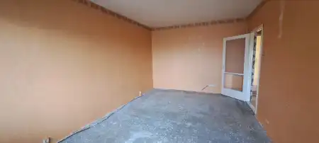 eladó panellakás, Battonya